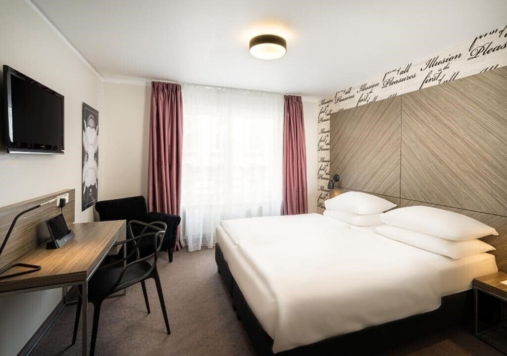 Отель Elaya Hotel Vienna City West 4*