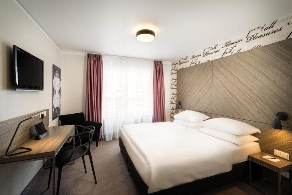 Фото Elaya Hotel Vienna City West 4*