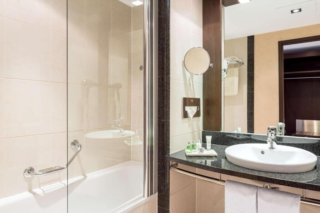 Фотографія Nh Danube City 4*