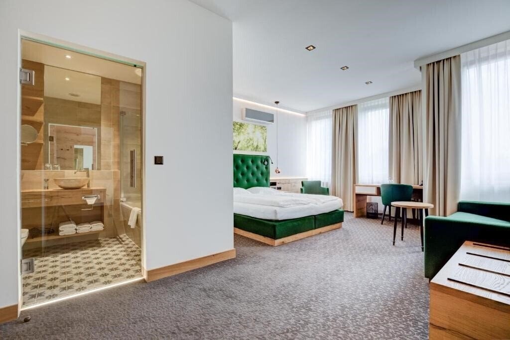 Фото Hotel Eitljorg 4*