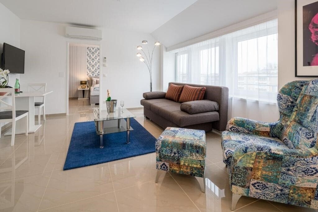Фотографія Best Western Plus Celebrity Suites 3*