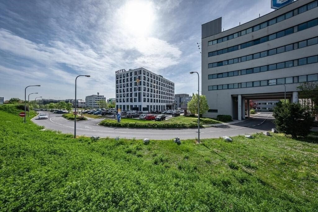 Отель Hotel Rainers21 4*