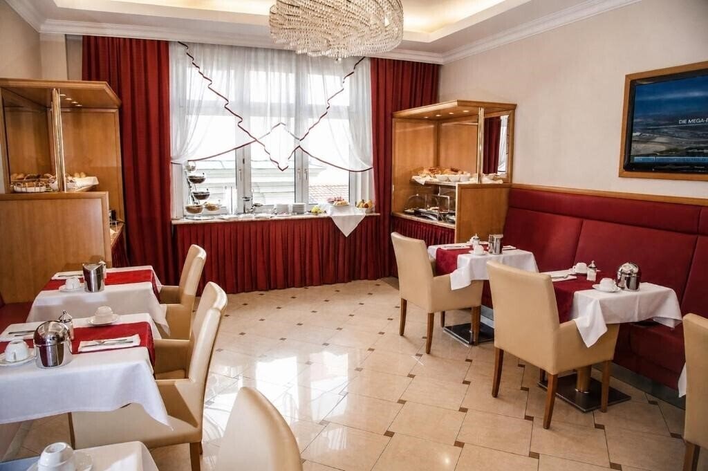 Фотографія Hotel Corvinus Vienna 4*