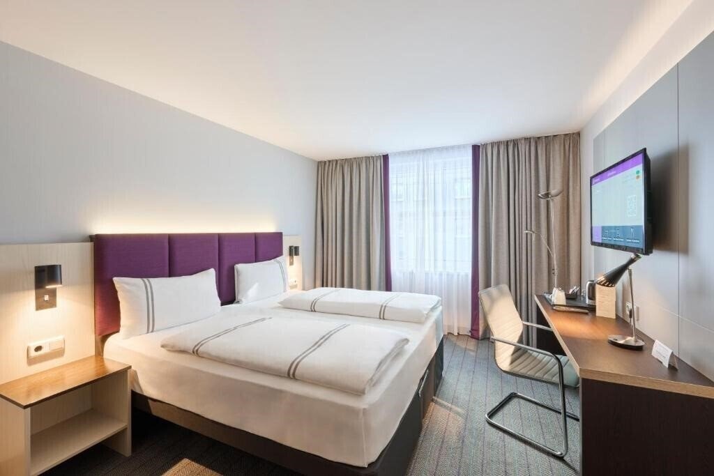 Фото Premier Inn Wien City Hauptbahnhof 4*