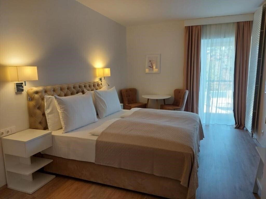 Фото Gartenhotel Altmannsdorf 3*