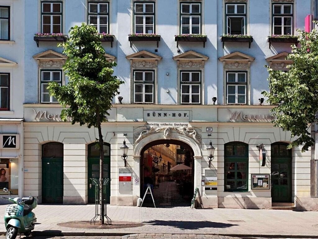 Готель Mercure Grand Hotel Biedermeier 4*