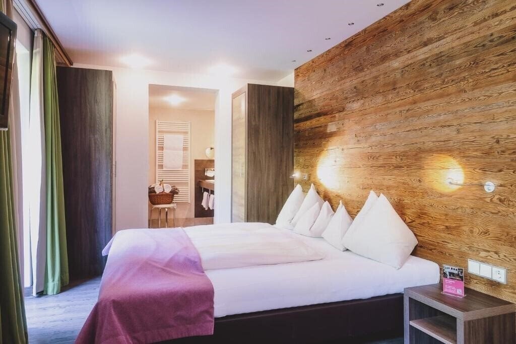 Фотографія Hotel Die Sonne 4*