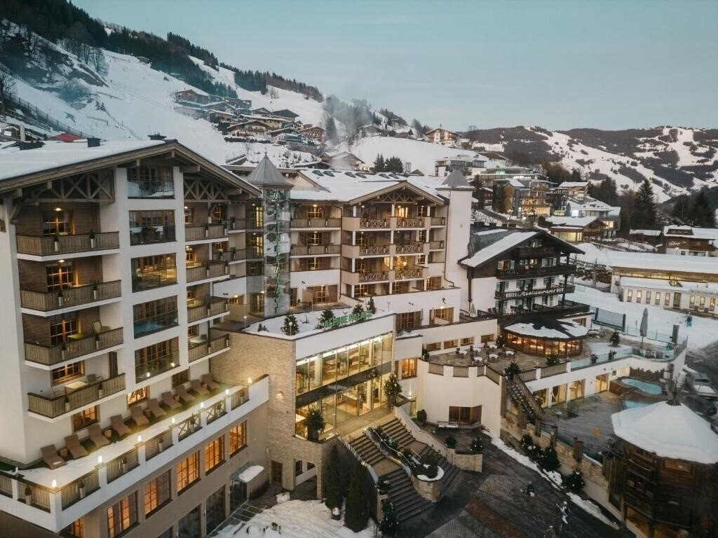 Фото Alpine Palace 5*