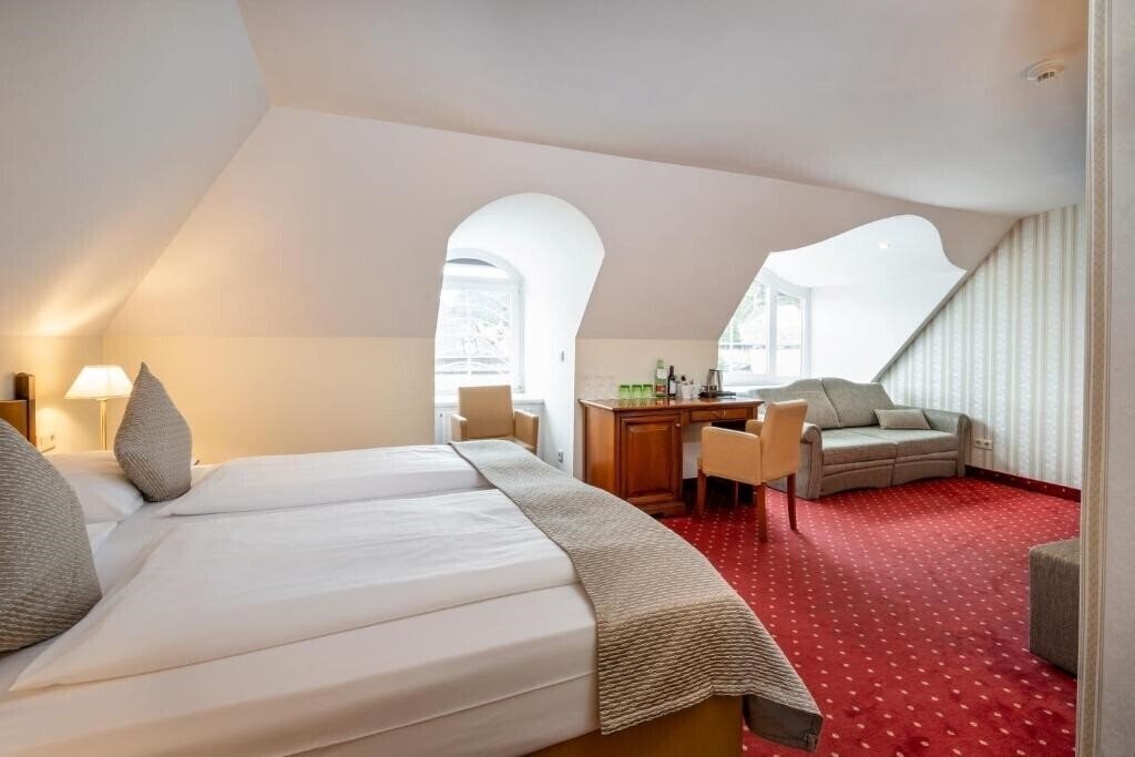 Фото Hotel Am Mirabellplatz 4*