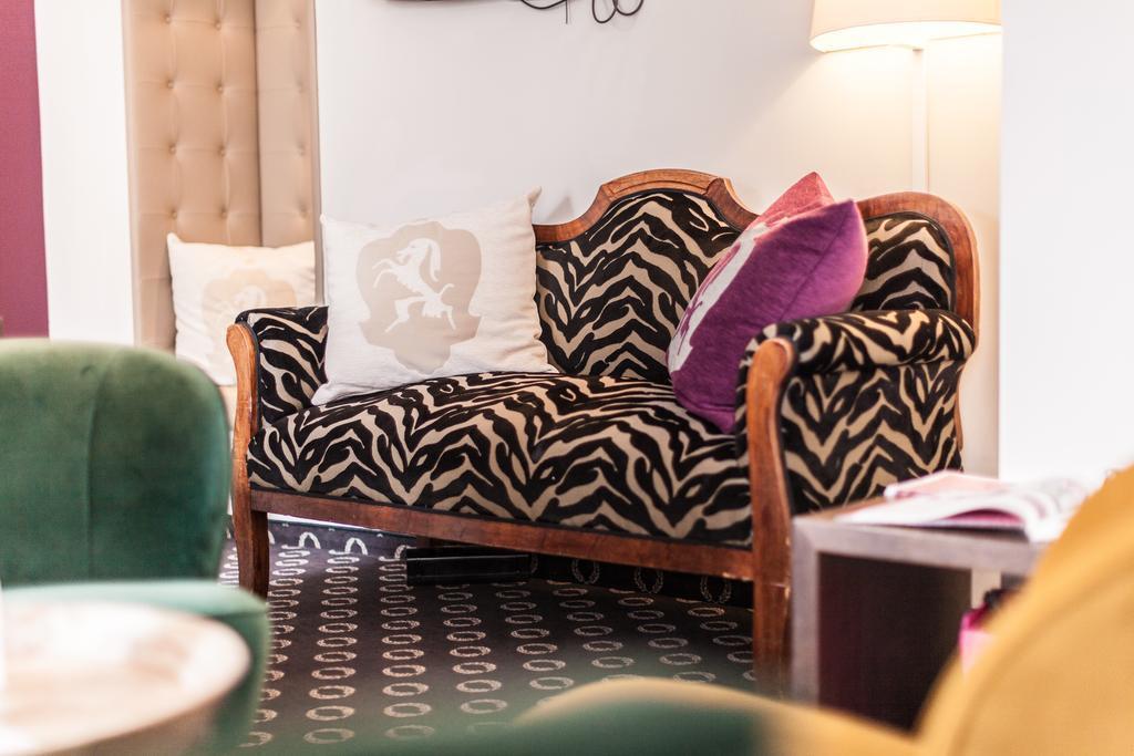 Отель Villa Carlton 4*