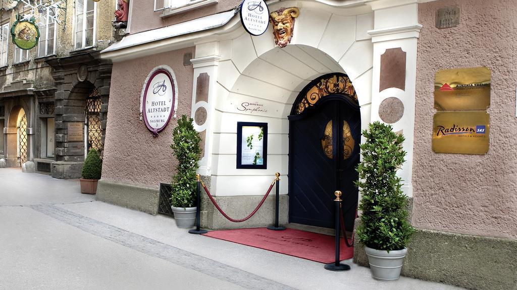 Готель Radisson Altstadt 5*