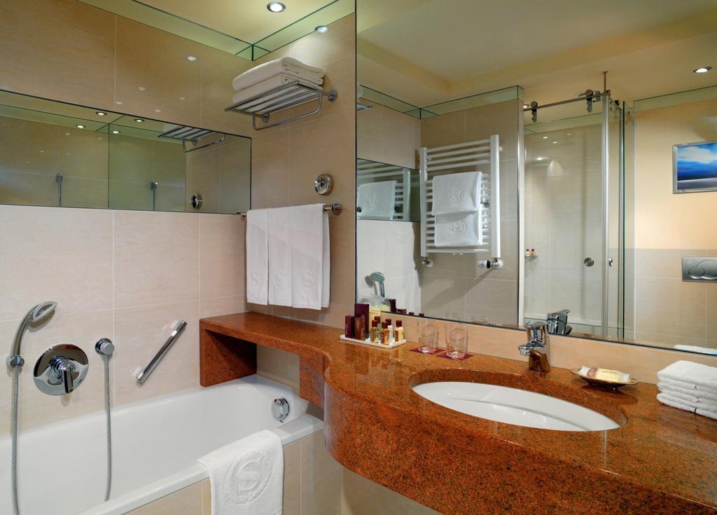 Фотографія Sheraton 5*