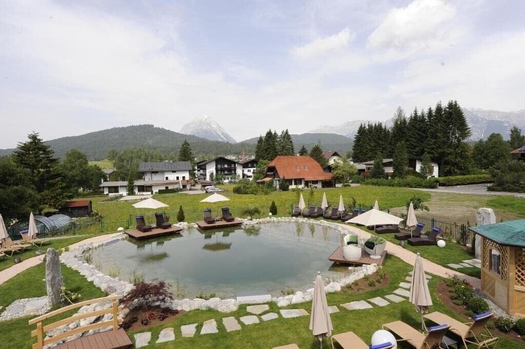Зображення Wellnesshotel Schoenruh 4*