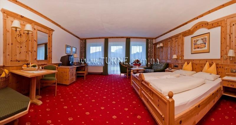 Фото Wellnesshotel Schoenruh 4*