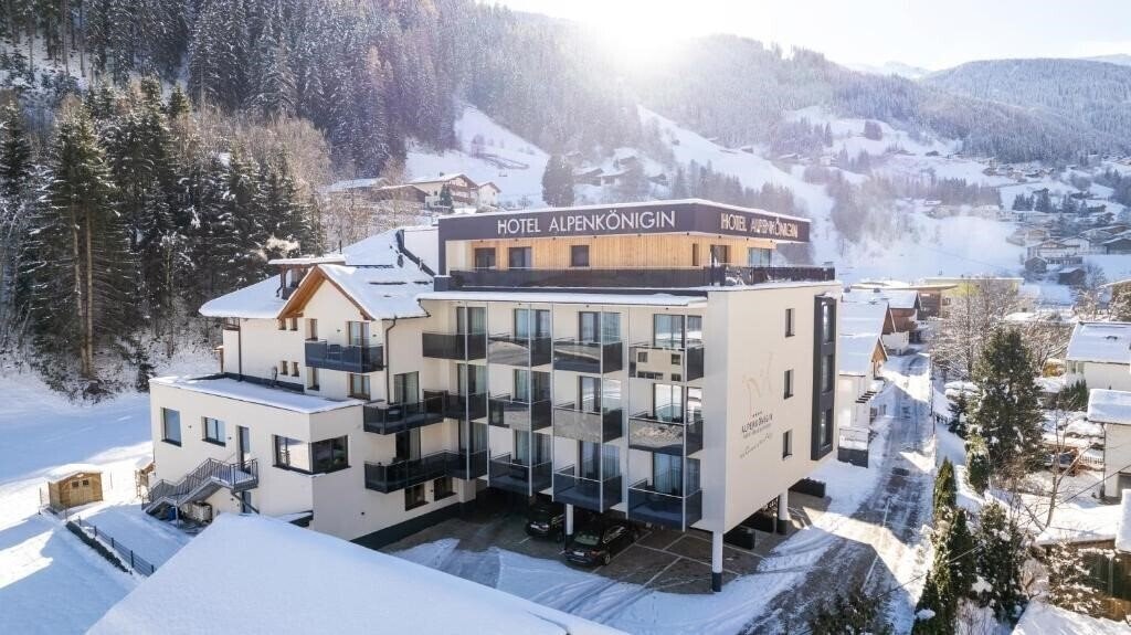Отель Wellness-Hotel Alpenkonig Tirol 5*