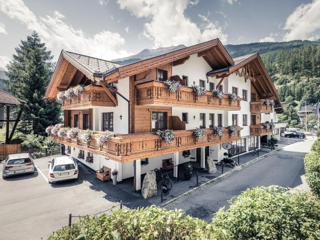Отель Haus Andre Arnold 3*