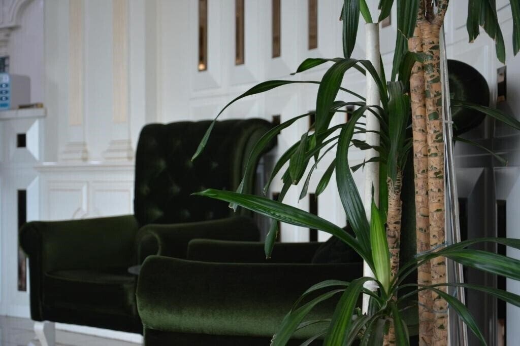 Готель Emerald 4*