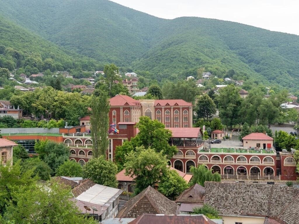 Фото Sheki Palace 5*