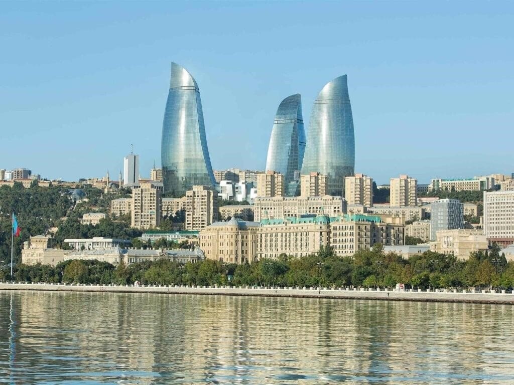 Готель Fairmont Baku At The Flame Towers 5*
