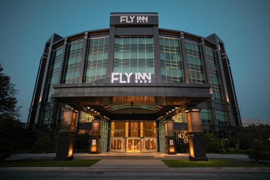 Отель Fly Inn Baku 5*