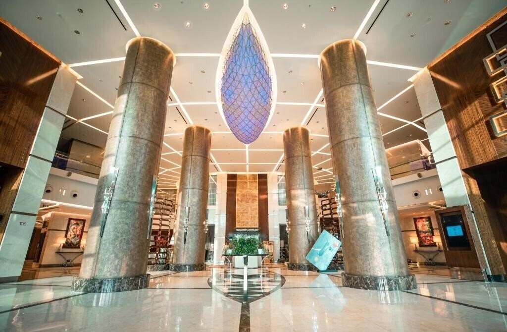 Фото Fly Inn Baku (ex. Sheraton Baku Airport Hotel) 5*