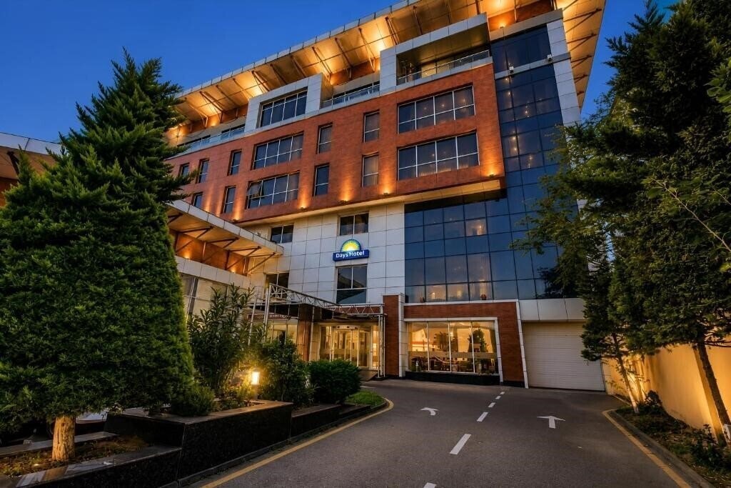 Картинка Days Hotel Baku 4*