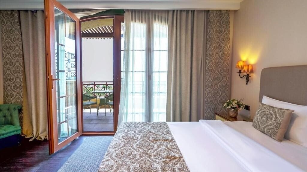 Готель Sapphire Marine Hotel 5*