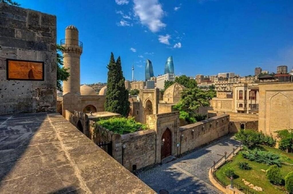 Фото City Walls Hotel 3*