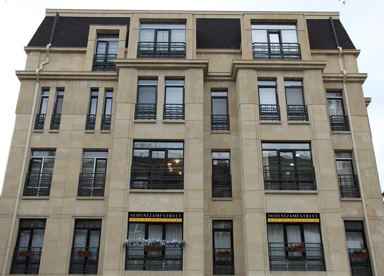 Отель Nizami Streethotel 3*