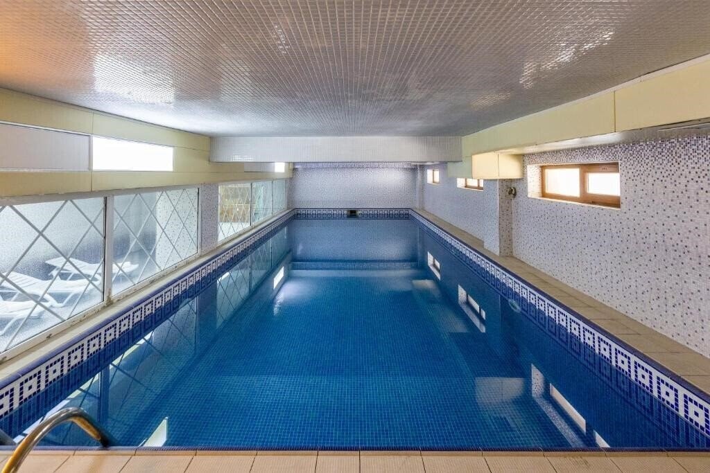 Фотографія Metro City Hotel 4*