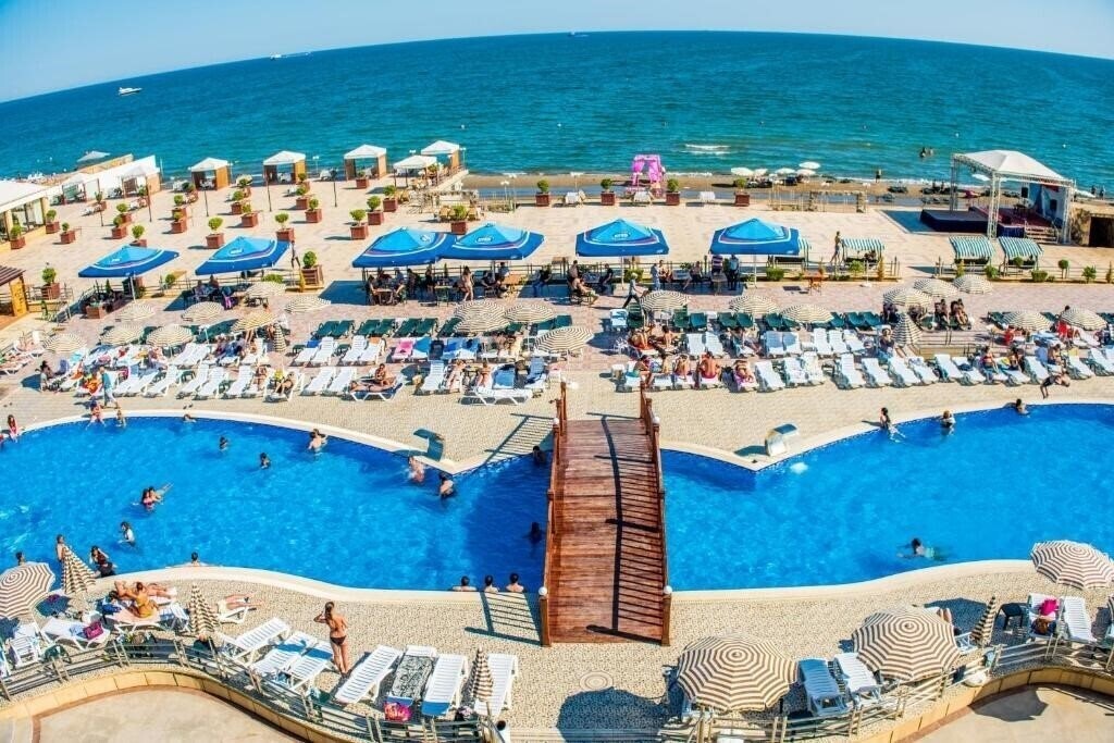 Отель Aysberg Resort 4*