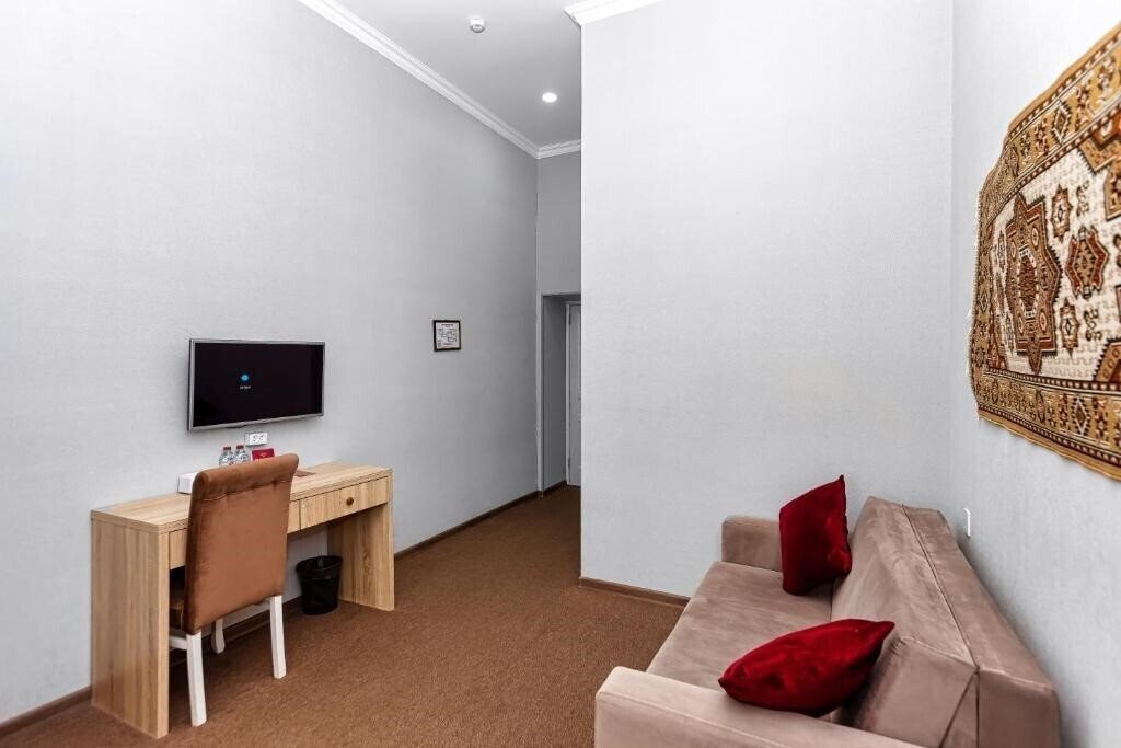 Готель La Casa Nizami Hotel 4*