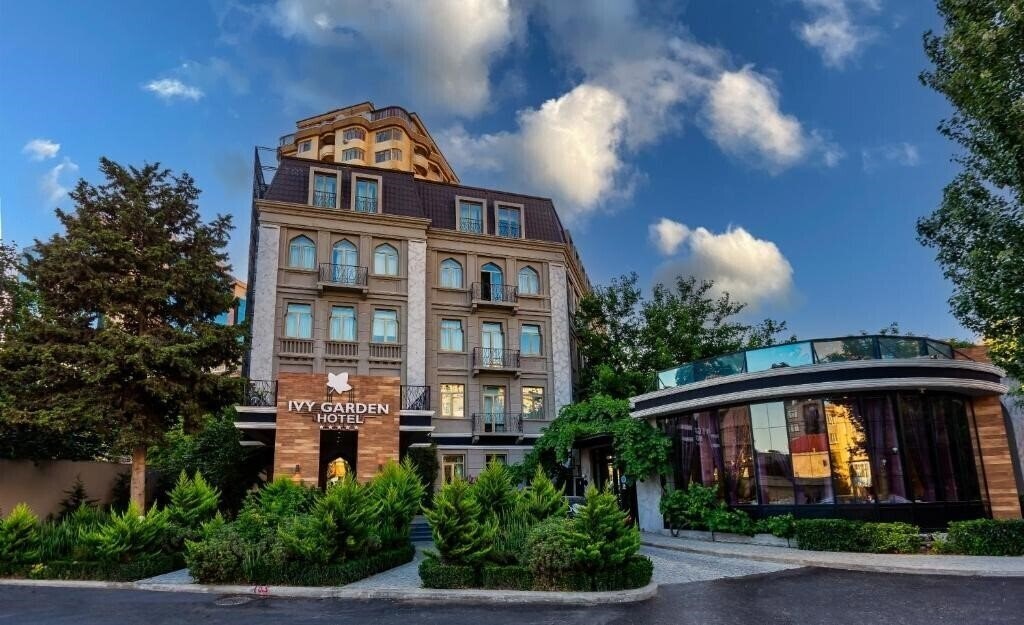 Готель Ivy Garden Hotel 5*