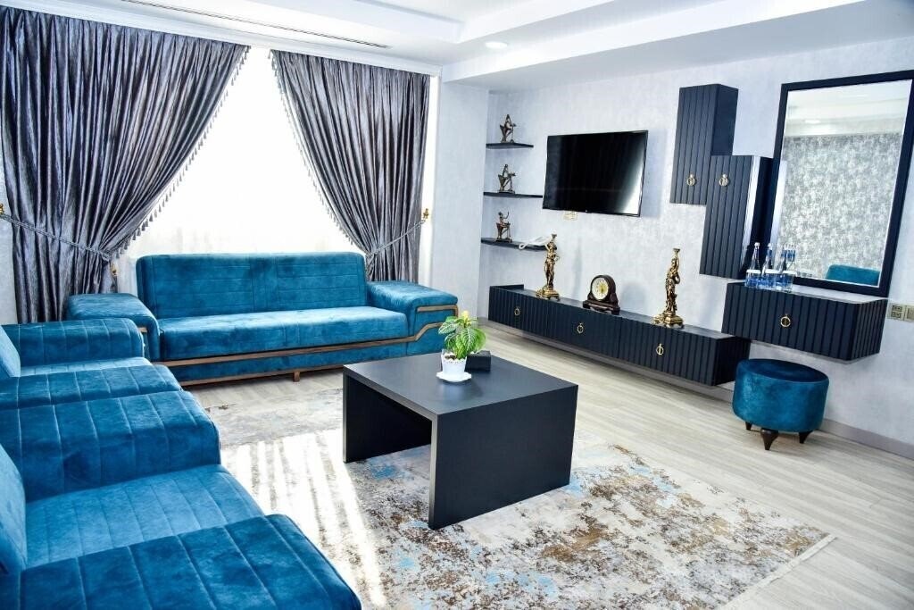 Фото Supreme Hotel 4*