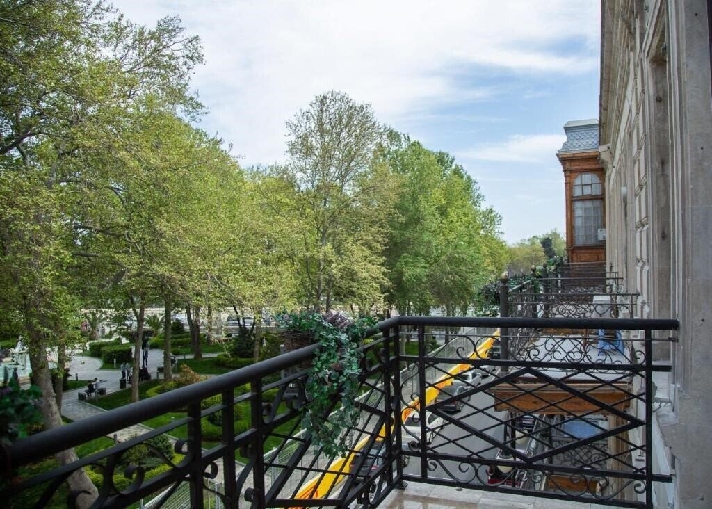 Готель Boutique 19 Hotel 5*