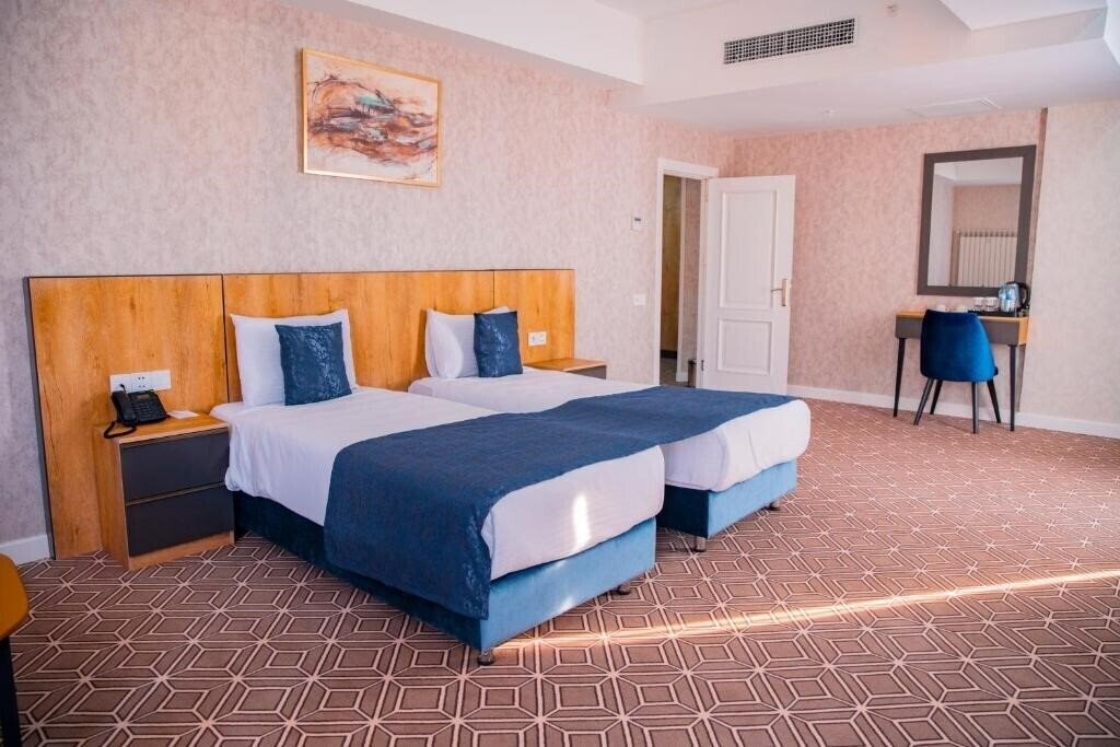 Фото Arion Hotel 4*