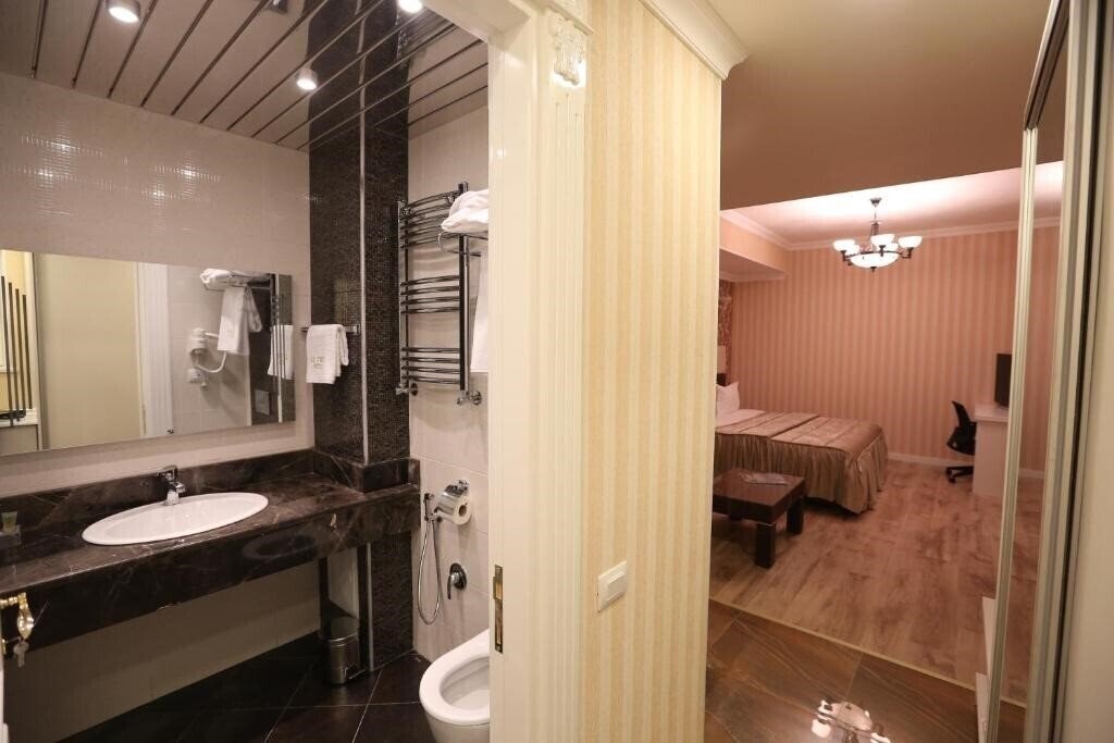 Фотография Old Street Boutique Hotel Baku 4*