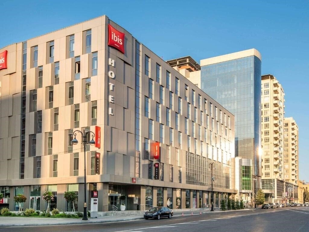 Отель Ibis Baku City 3*