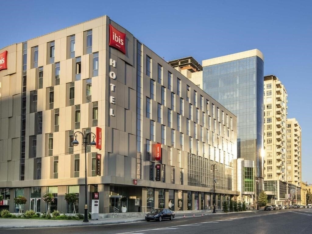Отель Ibis Baku City 3*
