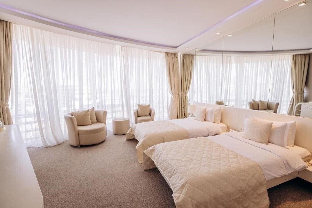 Фото Sahil Hotel Baku 4*