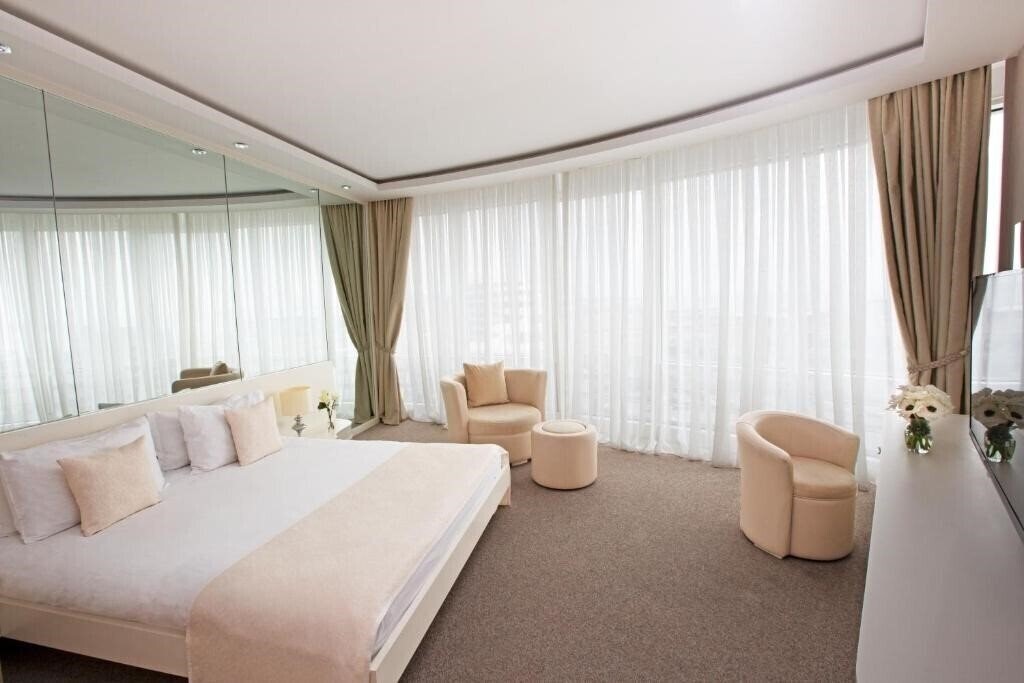 Картинка Sahil Hotel Baku 4*