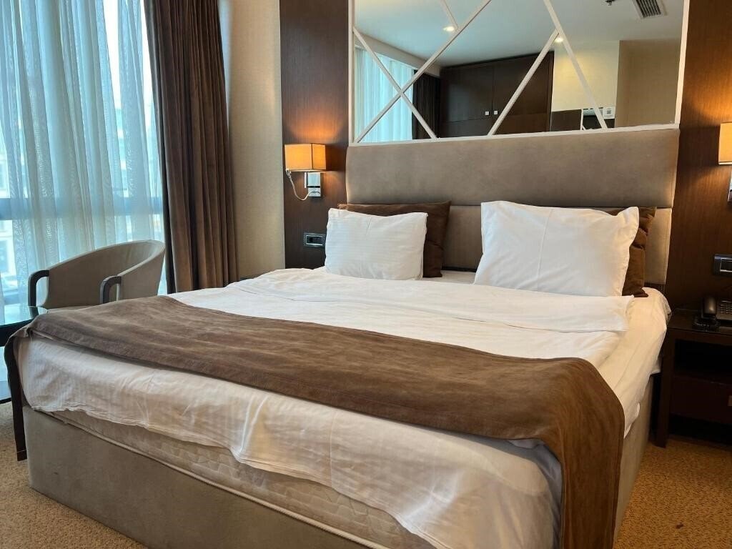 Фотографія Diamond Hotel Baku 4*