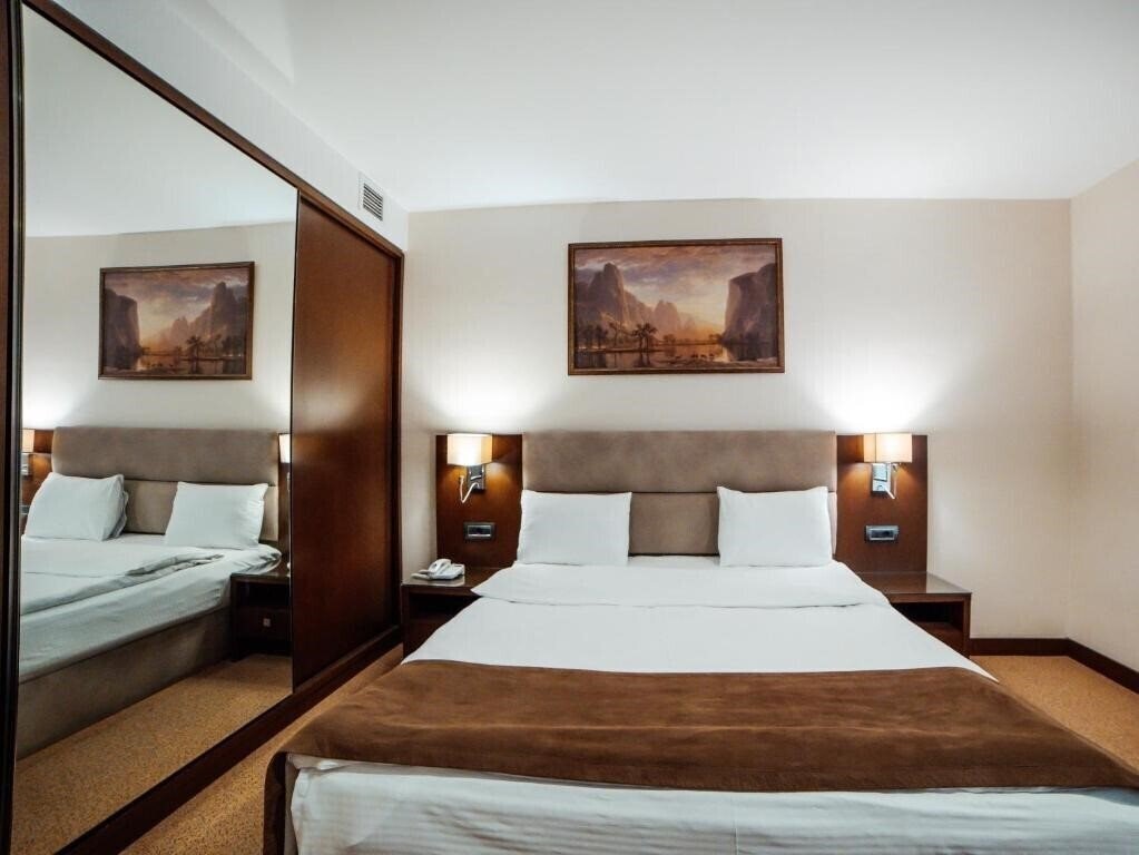 Изображение Diamond Hotel Baku 4*
