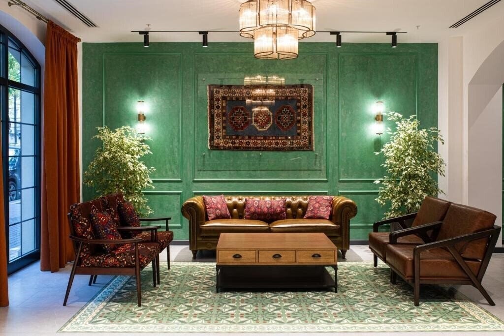 Отель Molokan Inn 5*