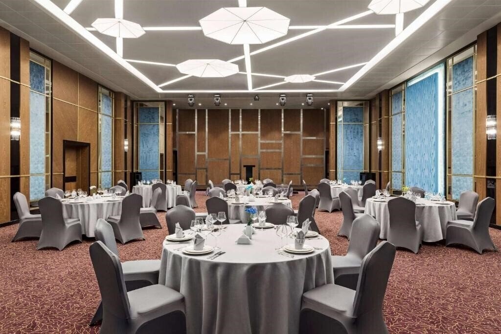 Зображення Wyndham Garden Baku 5*
