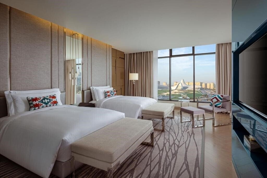 Фото The Ritz-Carlton Baku 5*