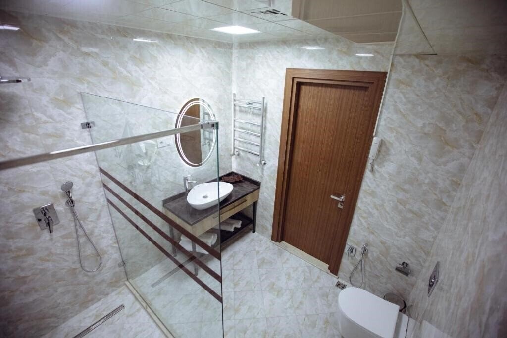 Фотография La Corne Hotel 3*