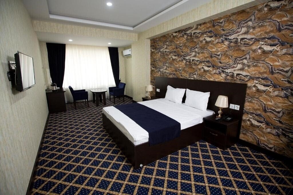 Отель Kristal Inn Hotel 4*