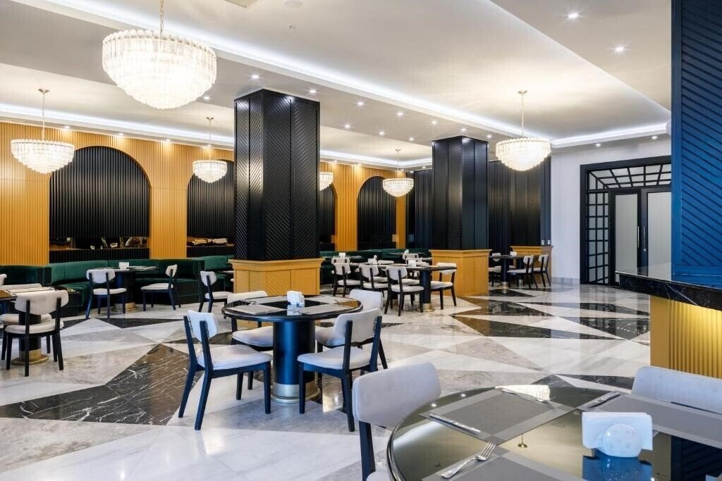 Фото Mercure Baku City 5*