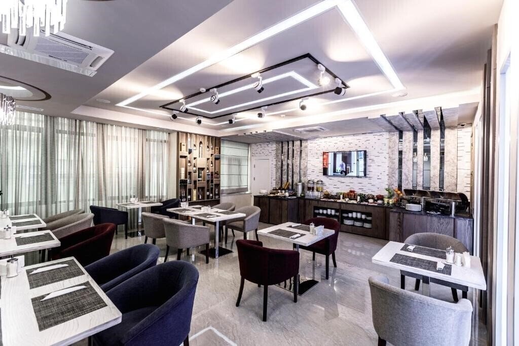 Фотографія Parallel Hotel 3*